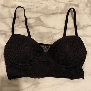 VICTORIAS SECRET bra size 36B padded, no wire